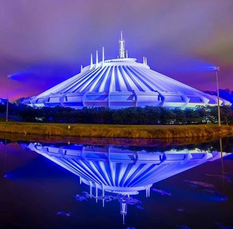 Disney World Rides Aesthetic, Space Mountain Disney World, Space Mountain Aesthetic, Space Mountain Disneyland, Disney Space Mountain, Disney Tomorrowland, Walt Disney World Orlando, Disney World Orlando, Disney World Pictures