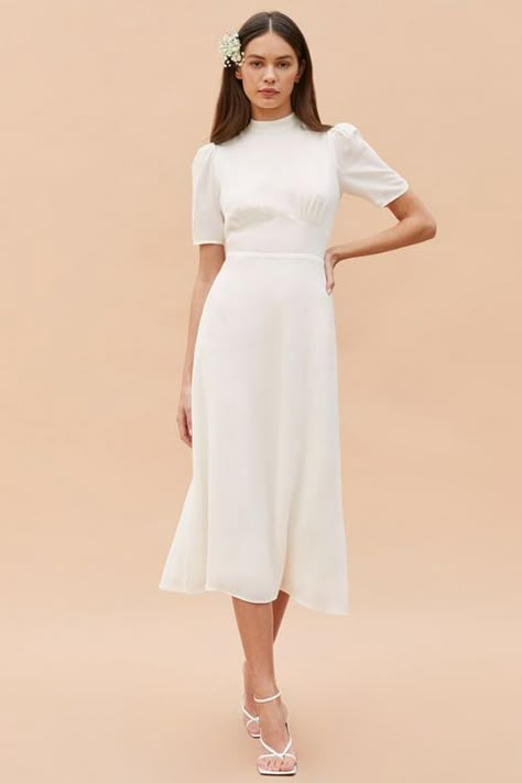 Dusk Dress, Column Wedding Dress, High Neck Wedding Dress, Chiffon Shorts, Mini Robes, Reformation Dress, Reformation Dresses, Midi Short Sleeve Dress, Georgette Fabric