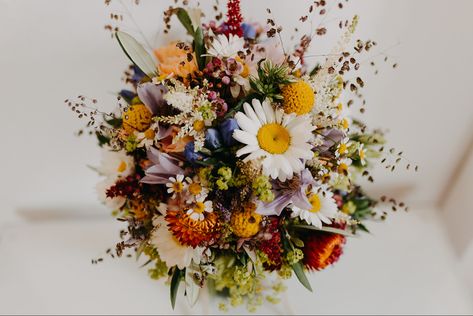 Wildflower Wedding Theme, Wildflower Wedding Bouquet, Earthy Wedding, Colorful Bouquet, Wildflower Bouquet, Beautiful Bouquet Of Flowers, Cute Wedding Ideas, Wildflower Wedding, Wedding Mood