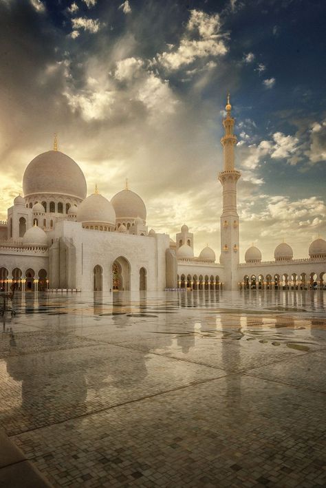 Abu Dhabi by Julian John | Mecca wallpaper, Mosque architecture, Medina mosque La Mecca, Dubai Nightlife, Mekka Islam, Beautiful Mosque, Dubai Travel Guide, Dubai Tourism, Dubai Beach, Medina Mosque, Dubai Holidays