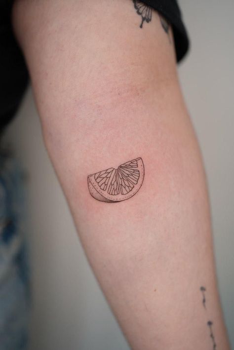 Lemon Small Tattoo, Mini Fruit Tattoo, Lemon Tattoo Meaning, Fine Line Citrus Tattoo, Citrus Fruit Tattoo, Grapefruit Slice Tattoo, Lemon Slice Tattoo Minimalist, Dainty Orange Tattoo, Orange Slice Tattoo Black And White