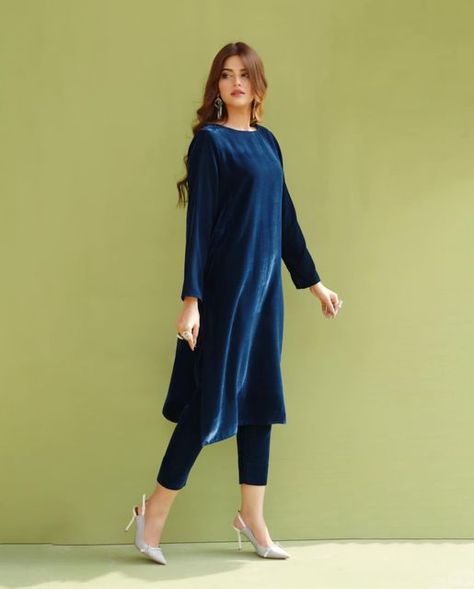 Ayesha Sameer on Instagram: "Blue velvet . . . . #ayeshasameerclothing #outfitoftheday #karachi #pakistan #uzairriazphotography #zohaibalimua #minimalism #winterfashion Sizes available Xs - S - M - L 📸 Photography @uzairriazphotography 💄Makeup and styling @zohaibalimua 😍Model @elinabatooq_ 💍Accessories @kohar_jewel" Velvet Kurtis Design Latest, Velvet Kurtis Design, Velvet Kurti Design, Velvet Kurtis, Latest Velvet Dresses, Velvet Kurti, Kurtis Design, Fancy Suit, Velvet Dress Designs