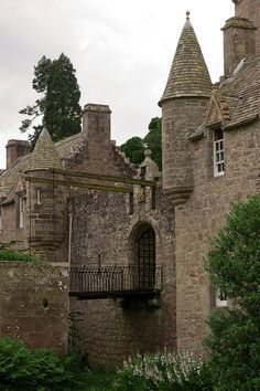 Drawbridge Castle, Castle Drawbridge, Nairn Scotland, Cawdor Castle, Inverness Scotland, Chateau Medieval, Castle Scotland, Scotland Castles, Scottish Castles