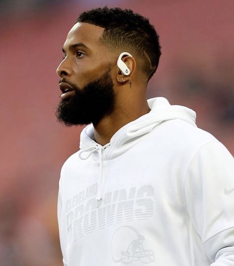 Obj Haircut, Odell Beckham Haircut, Odell Beckham Jr Haircut, Male Haircuts Curly, Drop Fade Haircut, Black Hair Cuts, Curly Hair Fade, Beard Game, Beard Fade