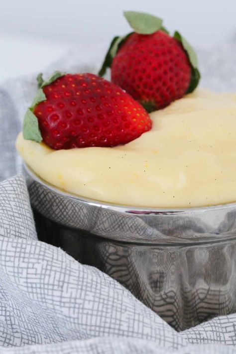 Our Thermomix Vanilla Custard is made from 6 basic ingredients and is ready to eat in just 8 minutes! Delicious on it's own or served with your favourite dessert. #thermomix #vanilla #custard #recipe Homemade Custard Recipe, Vanilla Custard Recipe, Custard Recipe Easy, Dessert Thermomix, Bellini Recipe, Thermomix Baking, Custard Recipe, Dessert Places, Homemade Custard