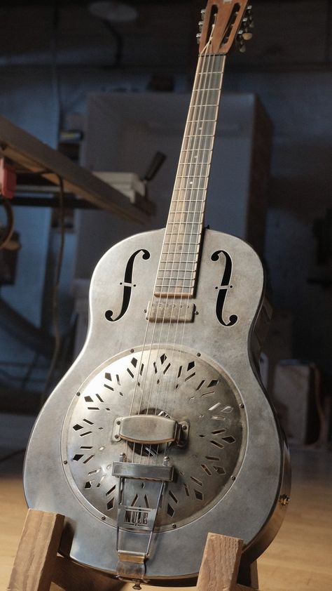 Resonator - Mule Resophonic Guitars Vintage Guitars Acoustic, Guitar Finishes, Jim Morrison Movie, Resonator Guitar, Guitar Room, Electric Guitar Design, Guitar Finishing, Steel Guitar, Guitar Collection