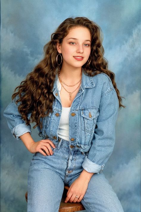 Denim Attire, Yearbook Photoshoot, Yearbook Photo, Elizabeth Montgomery, Yearbook Photos, Photo Outfit, Jenna Ortega, Interesting Faces, Girl Next Door