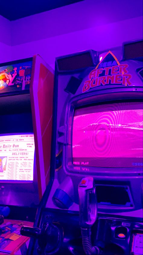 Retro Vaporwave Aesthetic, 80s Widget Aesthetic, Retro Nostalgia Aesthetic, Arcade Aesthetic Wallpaper, 80s Purple Aesthetic, Purple Aesthetic Vintage Retro, Arcadecore Aesthetic Wallpaper, Retro Dreamcore, Purple Retro Aesthetic