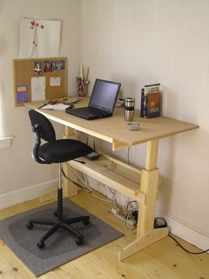 adjustable height office desk Standing Desk Plans, Diy Standing Desk Plans, Wood Desk Plans, Diy Standing Desk, Bed Woodworking Plans, Chest Woodworking Plans, Diy Office Desk, Diy Desk Plans, Woodworking Desk Plans