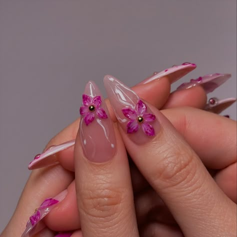 purple sculpted flower nails 💜 inspo: @amys.clients #nailart #nails #3dflowernails #springnails #summernails #buildergel Airbrush Flower Nails, Purple 3d Flower Nails, Nails Ideas Flowers, Sculpted Flower Nails, Cute Flower Nail Designs, Purple Flower Nails, Nail Art Purple, Orchid Nails, Dark Purple Nails