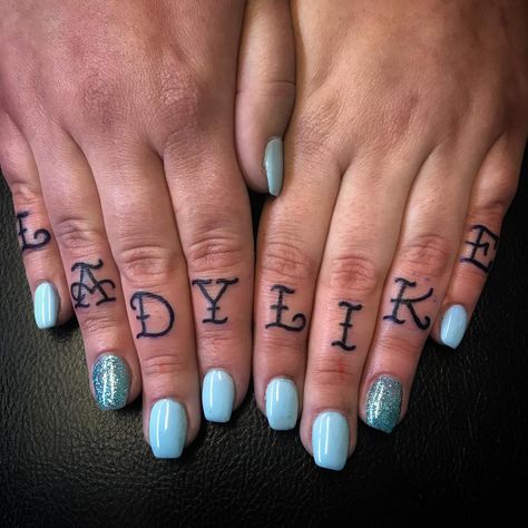 Princess Finger Tattoo, Princess Knuckle Tattoo, Princess Hand Tattoo, Knuckle Tattoos For Women Words, Knuckle Tattoo, Knuckle Tattoos, Tattoo Board, Facial Tattoos, Horror Tattoo