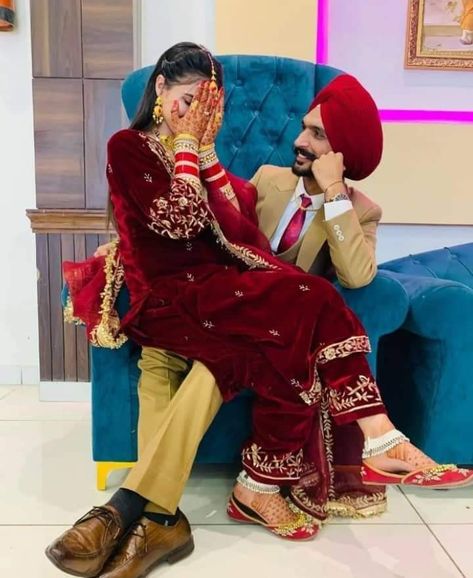 Photos For Dp, Wedding Couple Pictures, Love Moments, Indian Wedding Poses, Pre Wedding Photoshoot Outfit, Punjabi Couple, Indian Fashion Trends, Indian Wedding Couple Photography, Wedding Photoshoot Poses