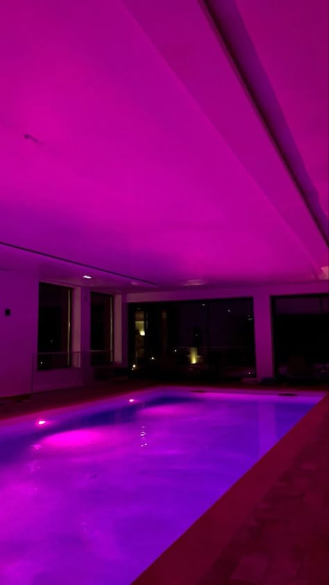 Indoor Pool Aesthetic Night, Neon Pool Aesthetic, Inside Pool Aesthetic, Pool Astethic, Indoor Pool Aesthetic, Pool Aesthetic Night, Hot Tub Aesthetic, Cyberpunk Architecture, Backyard Pool House