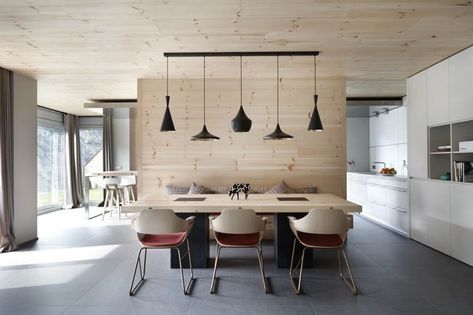 Contemporary home showcasing wood interiors in Andorra La Vella Chic Lamp, Retro Interior Design, Industrial Ceiling Lights, Dining Lighting, Wood Interiors, Tom Dixon, Ferm Living, Design Minimalista, Banquette