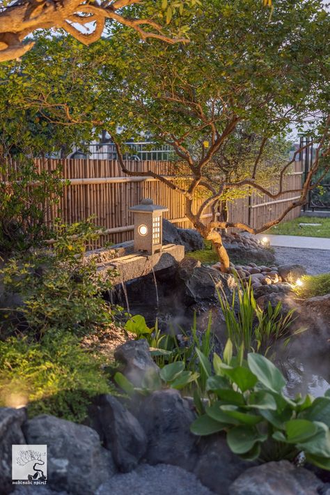 Japanese Courtyard Garden, Serenity Garden, Japanese Style Garden, Small Japanese Garden, Japanese Garden Landscape, Garden Pond Design, Zen Garden Design, Japan Garden, Japanese Garden Design