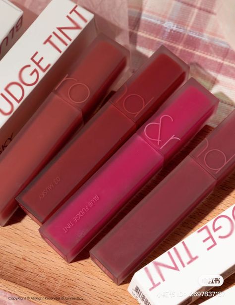 Romand Blur Fudge Tint, 3ce Lipstick, Korean Lip Tint, Korean Lips, Chinese Makeup, Makeup Accesories, Ulzzang Makeup, Black Quotes, Pin Up Outfits