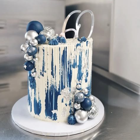 Royal Blue And Silver Cake For Men, Blue White And Silver Birthday Cakes, Simple Decorated Cakes Ideas, Denim And Diamonds Cake Ideas, Blue White And Silver Birthday Party, Denim Cake Ideas, Navy Blue And Silver Cake, Shades Of Blue Birthday Party Ideas, Blue And Silver Cake For Men