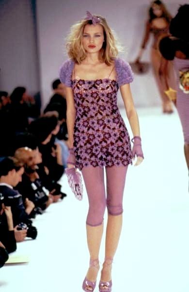 Esther Canadas, Betsey Johnson Runway, 90s Runway Fashion, Versace Spring, Vintage Runway, Betsy Johnson, Runway Collection, 2000s Fashion, Aesthetic Fashion