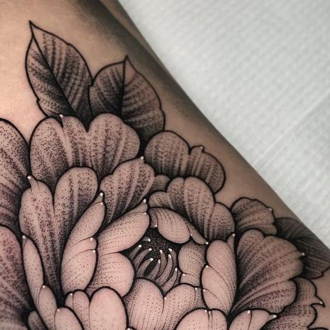 PATRICK WHITING on Instagram: "Peony from today, thank you Jennifer 🌸" Blackwork Peony Tattoo, Peony Neck Tattoo, Peony Knee Tattoo, Peony Photography, Filler Tattoo, Peony Tattoo, Tattoo Practice, Palm Tattoos, Peonies Tattoo