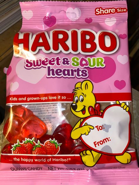 Haribo Sweet & sour hearts strawberry gummi candy Haribo Candy Aesthetic, Strawberry Candy Aesthetic, Haribo Aesthetic, Gummy Candy Aesthetic, Haribo Hearts, Haribo Gummies, Strawberry Gummies, Asmr Candy, Haribo Sweets