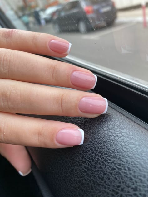 Short French Tip Acrylic Nails Squoval, Short French Manicure, Rose Gold Nails Design, Natural Nails Manicure, Gel Nails French, Spring Acrylic Nails, Subtle Nails, Grunge Nails, Basic Nails