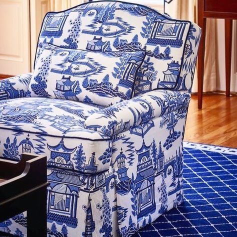 My all-time favorite chair! #lesliemaydesigns #familystyle #chinoiseriechic #blueandwhite #southernstyle #customupholstery #raleighdesign #raleighinteriors #raleighinteriordesign Stylized Trees, Chinoiserie Fabric, Blue Willow China, Chinoiserie Motifs, Blue And White Chinoiserie, Blue White Decor, White Living, Blue And White China, Nanjing