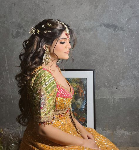 This blogger bride gave us some swoon worthy outfits ideas from her wedding. Her mehendi ceremony look really caught our eyes, wearing a stunning olive green Lehenga with pink detailing, the blogger looked ethereal and topped the look with dewy makeup and wavy half up-do hairstyle. Pc: thatbohogirl #indianbride #bride #mehendioutfit #lehenga #bridalhairstyle #wittyvows Kritika Khurana Wedding, Kritika Khurana, Lehenga Hairstyles, Mehndi Hairstyles, Mehndi Outfit, Sangeet Outfit, Diy Hair Masks, Engagement Hairstyles, Beach Wedding Hair