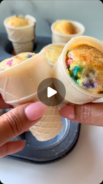 Neha Gandesha 🧸 (Snack Queen) on Instagram: "Ice cream cone cupcakes 🧁 

If you didn’t know .. you can make cupcakes in ice cream cones and they are delicious! Less mess and all edible! 

All you have to do is make your cupcake mix and pour into your cones. Pop them in a baking tray and bake until golden! (Don’t fill to the top as they rise.) 

To test if their cooked pop a chopstick in the middle- it should come out clear. 

Why not top them with frosting and a flake! 

Try this! 

 #foodhack #mummybloggeruk #londonfoodie #viral #funfood #explorepage #mumhack #kidsfood #kidsactivities #mamahood  #heatwave #summerrecipe #icecreamcake #icecream #spinkles" Cake Ice Cream Cones, Ice Cream Cone Cupcakes How To Make, Ice Cream Cone Cake Pops, Tea Cup Cupcakes, Cupcake Ice Cream Cones, Cone Cupcakes, Make Cupcakes, Ice Cream Cone Cupcakes, Ice Cream Cone Cake