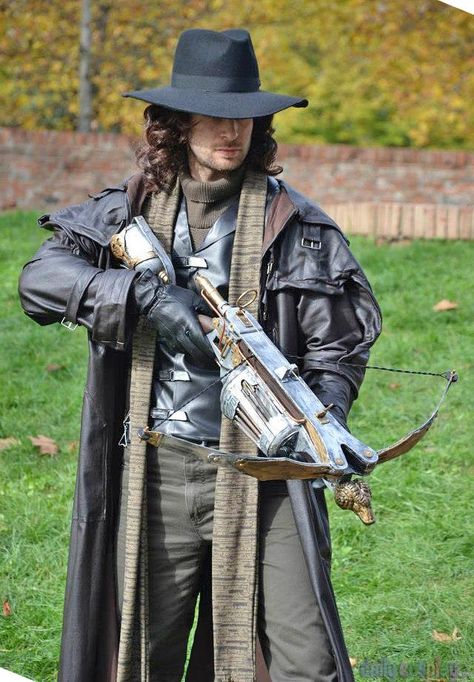 Van Helsing and Anna Valerious from Van Helsing Van Helsing Cosplay, Hunter Costume, Steampunk Couture, Mode Steampunk, Van Helsing, Prop Making, Epic Cosplay, Vampire Hunter, Male Cosplay