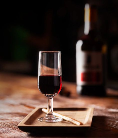 Port Wine Health Benefits: 6 Ways to Get the Most Bang for Your Buck With Port Wine Blue Wine Bottles, Wine Yeast, Wine Stand, Fortified Wine, Luxury Chocolate, Pot Still, Baileys Irish Cream, Antique Bottle, Port Wine