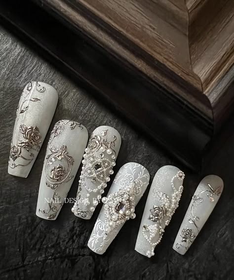 Wedding Nails Extra, Rococo Nails, Victorian Nails, Mail Designs Acrylic, Summer 2023 Nail Trends, Diy Rhinestone Nails, 2023 Nail, Sunny Disposition, Dresses Linen