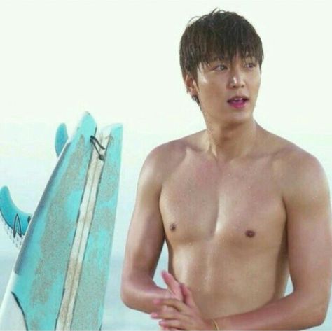 Lee min ho Lee Min Ho Shirtless, Most Handsome Korean Actors, Lee Min Ho Photos, Handsome Asian Men, Lee Minho, Film Producer, Boys Over Flowers, Ji Chang Wook, The Heirs