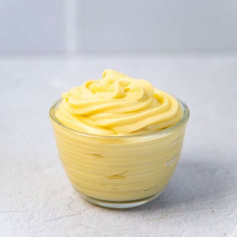 Types of Custard - A Comprehensive Guide Diplomat Cream Recipe, Banana Pudding Trifle, How To Make Pastry, Vanilla Pastry Cream, Passion Fruit Curd, Pastry Cream Recipe, French Dessert Recipes, Baked Custard, Tart Filling