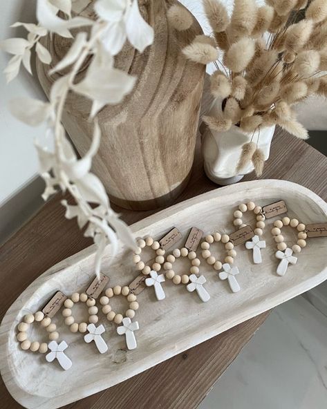 Rosary Favors, Baptism Decorations Boy, Decoration Communion, Baptism Decorations Girl, Boys First Communion, First Communion Decorations, Communion Decorations, First Communion Party, First Communion Favors