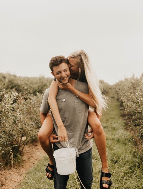 Blueberry field shoot Blueberry Photoshoot, Blueberry Field Photoshoot, Couple Cotton Field Pictures, Corn Field Couple Photos, Engagement Photos Corn Field, Anniversary Outfit, Blueberry Picking, Blueberry Farm, Fruit Picking