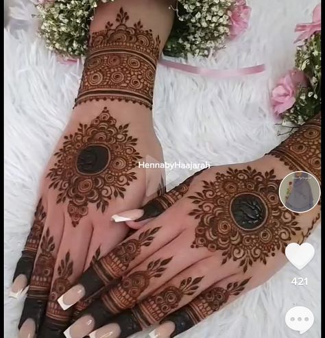 Simple Mehendi Designs For Hands, Mehendi Designs For Hands, Mehndi Design Arabic, Traditional Mehndi Designs, Latest Mehndi Design, Simple Mehendi, Arabic Mehndi Design, Simple Mehendi Designs, Latest Henna Designs