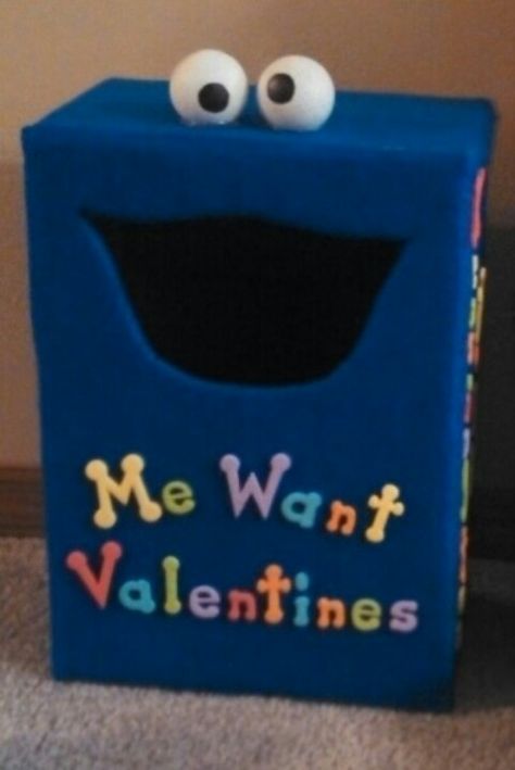 Cookie Monster Valentine, Thanksgiving Science, Monster Valentine, Girls Valentines Boxes, Valentine Boxes For School, Kids Valentine Boxes, Valentine Card Box, Monster Valentines, Simple Thanksgiving