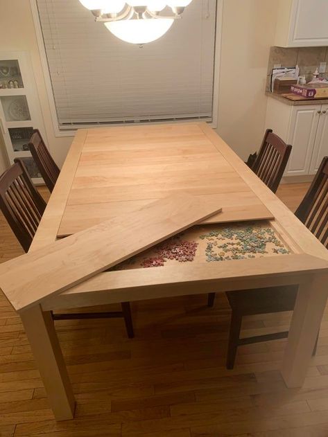 dining room table with hidden storage compartment Skjulte Rum, Koti Diy, Puzzle Storage, Puzzle Table, Diy Furniture Hacks, Furniture Hacks, Furniture Projects, In The Middle, Home Projects