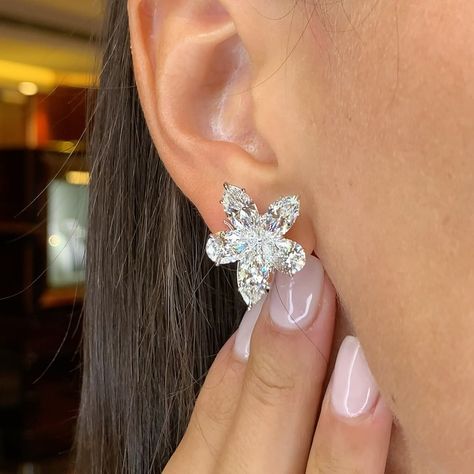 The Beauty Of Nature, Diamond Cluster, The Beauty, Natural Beauty, Diamond Earrings, Instagram Photos, On Instagram, Beauty, Instagram