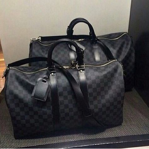 Louis Vuitton Duffel Bag, Mochila Chanel, Designer Duffle Bag, Louis Vuitton Duffle Bag, Louis Vuttion, Louise Vuitton, Louis Vuitton Shoes Sneakers, Black Duffle Bag, Dope Style