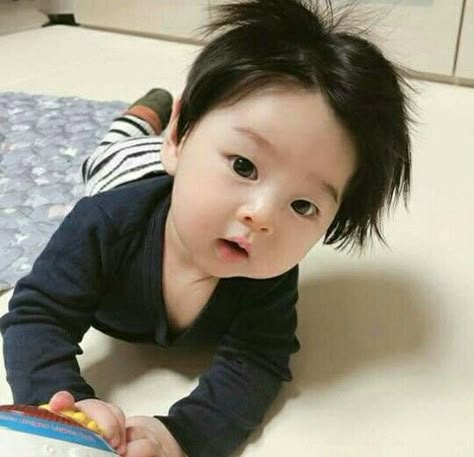 Kim Nathan  Imagine taehyung Traição Baby Park, Baby Tumblr, Baby Boy Pictures, Ulzzang Kids, Cute Asian Babies, Korean Babies, Asian Kids, Pictures Funny