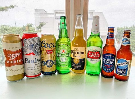 We Tasted the Most Popular Beers: This One Is Best Beer Stand, Pale Lager, Popular Beers, Heineken Beer, Summer Beer, American Desserts, American Beer, Eat This Not That, Summer Cookouts