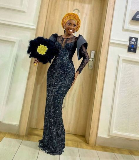 Lace Gown Styles Aso Ebi, Lace Gown Dress, Lace Asoebi Styles, Afro Styles, Lace Styles For Wedding, Aso Ebi Dresses, Aso Ebi Lace Styles, Black Corset Dress, Nigerian Lace Styles Dress