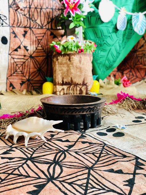 Samoan/Tongan mashup theme Samoan Party Decorations, Samoan Decor, 1st Birthday Cake Smash, Children's Activities, Birthday Cake Smash, Island Art, 1st Birthday Cake, Night Table, Baby Birthday Party