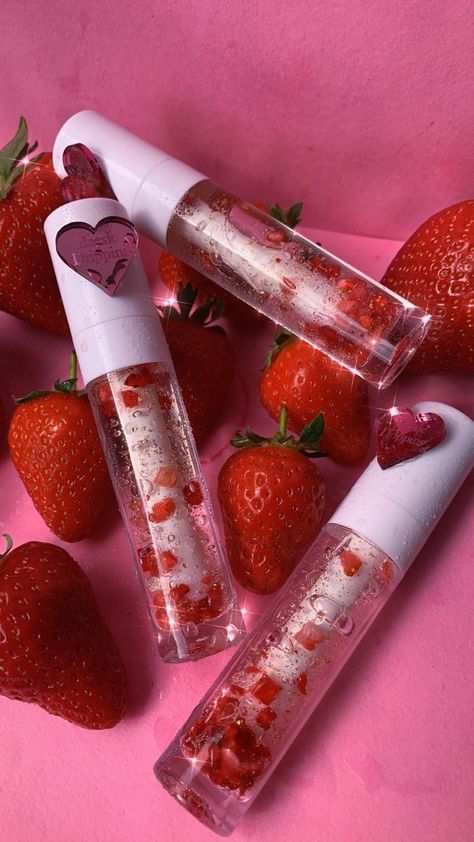 Heavenly Aesthetic, Red Clouds, Lip Gloss Homemade, Lip Gloss Cosmetics, Lip Gloss Balm, Lip Balm Collection, Diy Lip Gloss, Smells Good, Lipgloss Lips