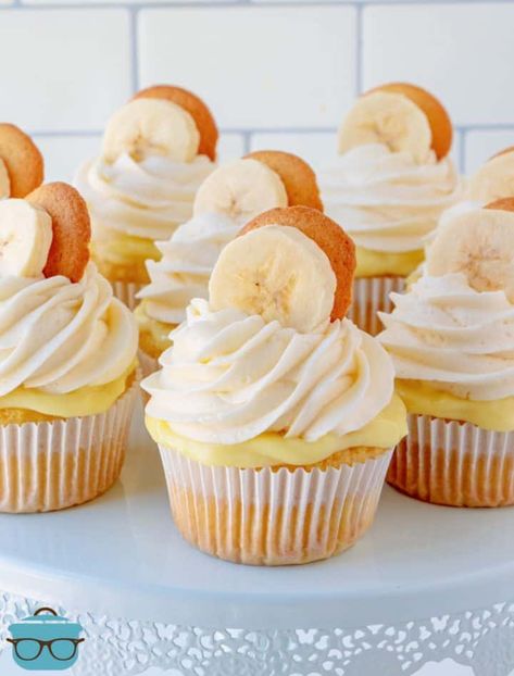 Wedding Banana Pudding, Banana Pudding Frosting Recipe, Banana Pudding Cheesecake Cupcakes, Cupcake Recipes Gourmet, Different Flavor Cupcakes, Banana Cupcakes Recipe, Banana Pudding Cupcakes Recipe, Pudding Cupcakes Recipes, Gourmet Cupcakes Recipes