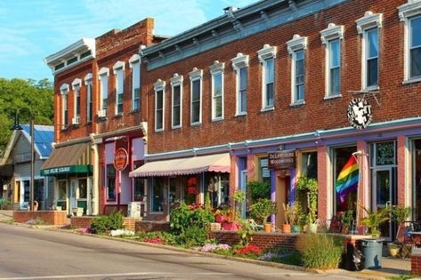 Yellow Springs, Ohio  ?? The Most Hippie Town in Ohio ?? Ohio Road Trip, Day Trips In Ohio, Ohio Day Trips, Places To Visit In Ohio, Yellow Springs Ohio, Ohio Attractions, Granville Ohio, Hippy Vibes, Only In Ohio