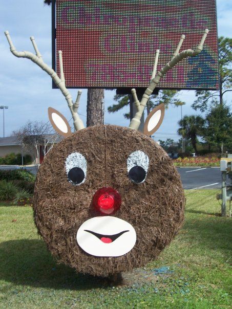 Christmas Rudolph Hay Bale  Bauman Chiropractic, Panama City  FL  www.baumanchiropractic.net Christmas Hay Bales, Christmas Hay Bale, Hay Bale Christmas, Hay Bale Decorating Ideas, Hay Bale Decor, Hay Bail, Hay Bale Decorations, Hay Bale Ideas, Hay Bale Art