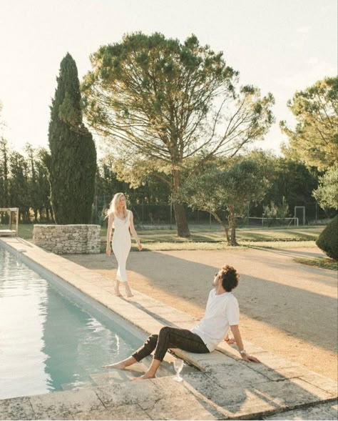 Plunge Pool Photoshoot, Swimming Pool Couple Shoot, Poolside Engagement Photos, Pool Engagement Photos, Poolside Shoot, Tulum Photoshoot, Pool Shooting, Swimming Pool Wedding, Pool Shoot