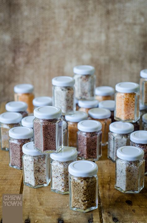 Infused Salt Recipes, Flavored Salts Recipes, Herb Salt Recipe, Flavoured Salt, Infused Salt, Infused Sugar, Diy Foods, Salt Recipes, Diy Food Gifts